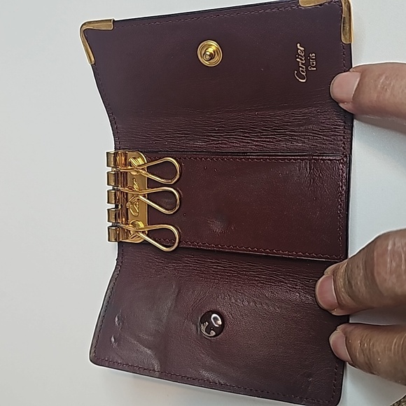 Cartier 4 keyholder burgundy/unisex goldtone hardware - Picture 6 of 15